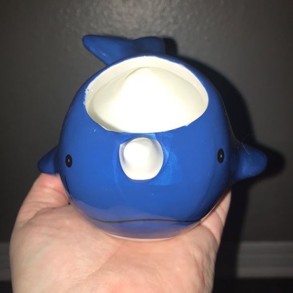 5/$25 Small Narwhal Ceramic Planter - Picture 13 of 15